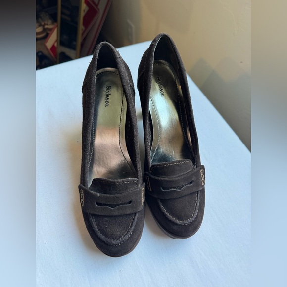Vintage Y2K Style & Co Brown suede leather loafer heels 🤎 size 6.5 - Picture 2 of 8